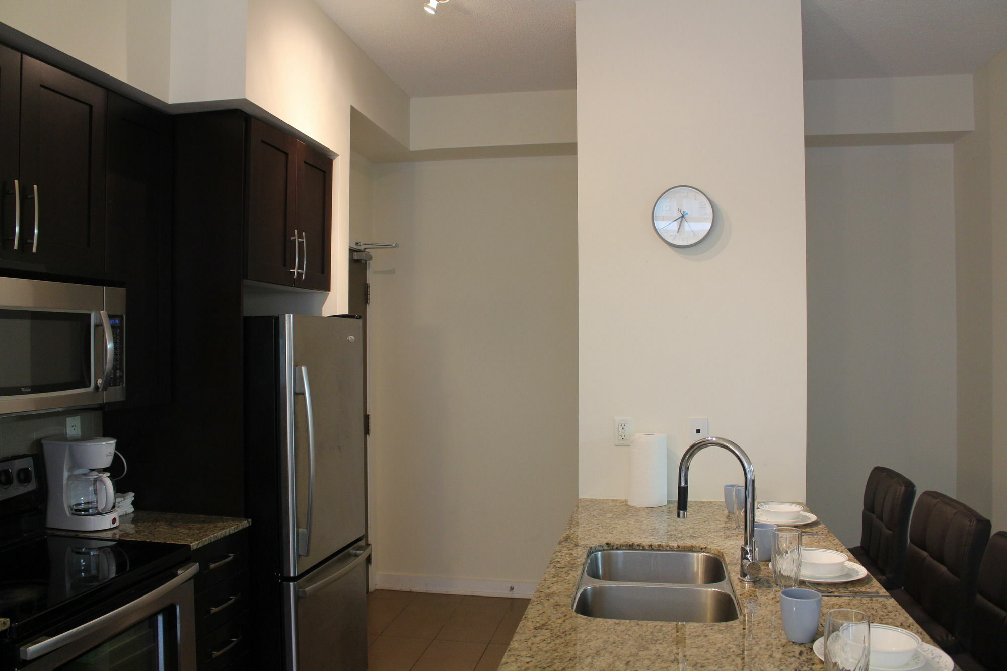 Custom Luxury Suite - By Elite Suites Mississauga Eksteriør billede